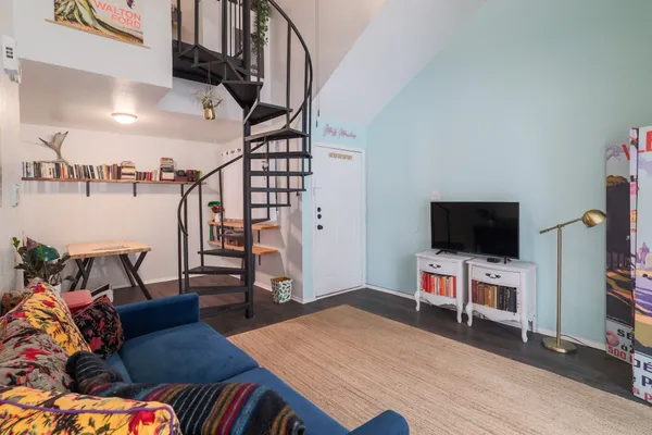 $1,200 | 1840 Burton Drive, Unit 223, Austin, TX 78741