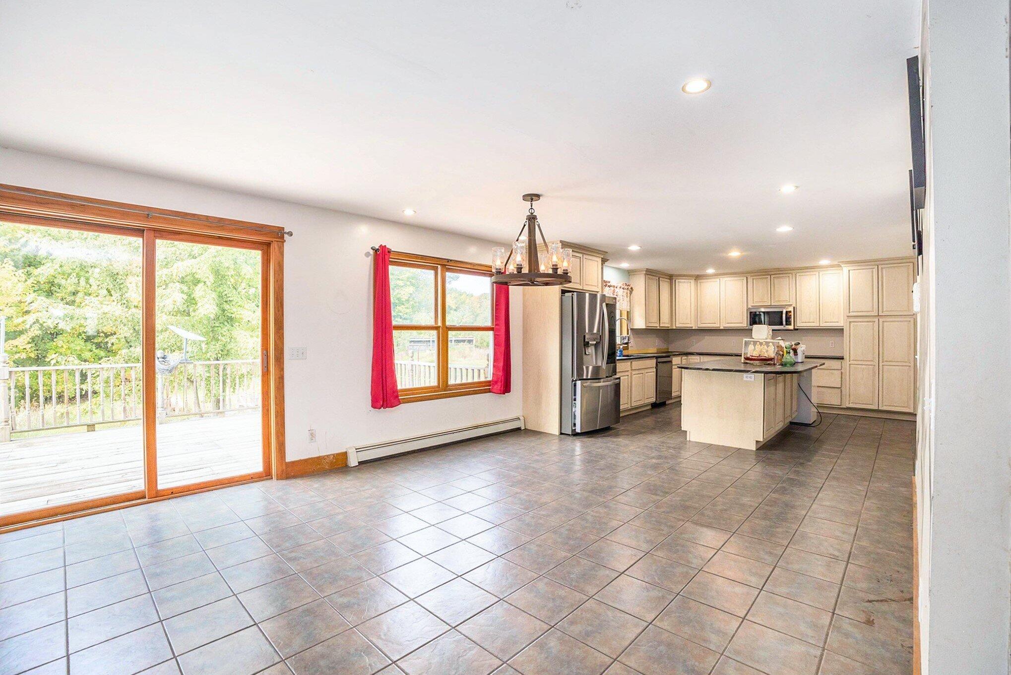 215 North Tuttle Road Scottville, MI 49454 - Photo 3 of 26 file_750