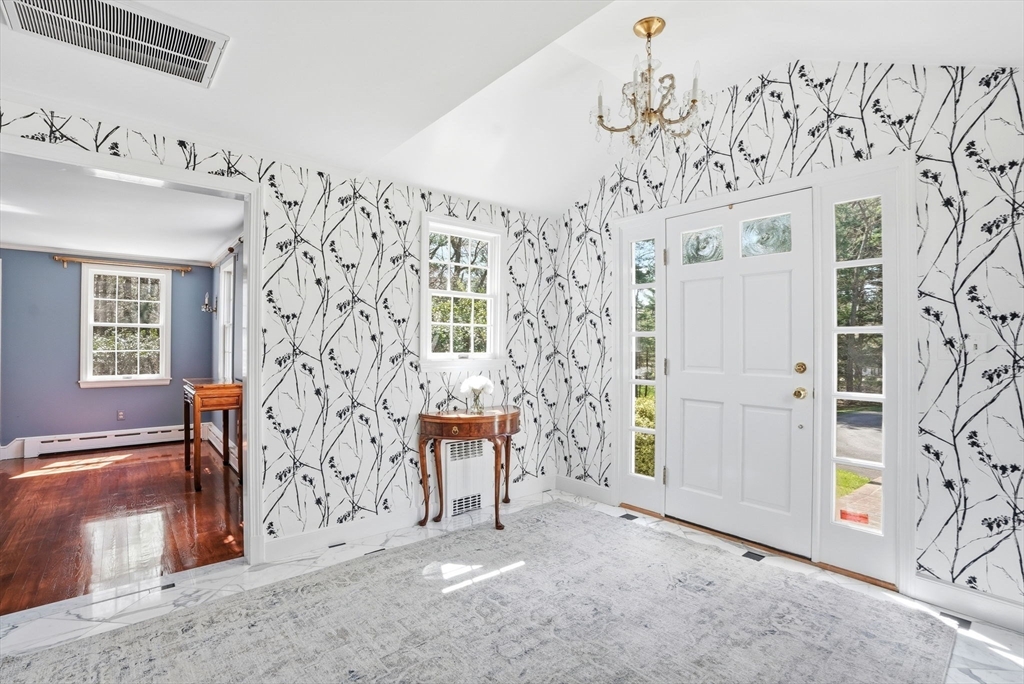192 Prospect Street Hingham, MA 02043 - Photo 20 of 37 a view of an empty room with windows