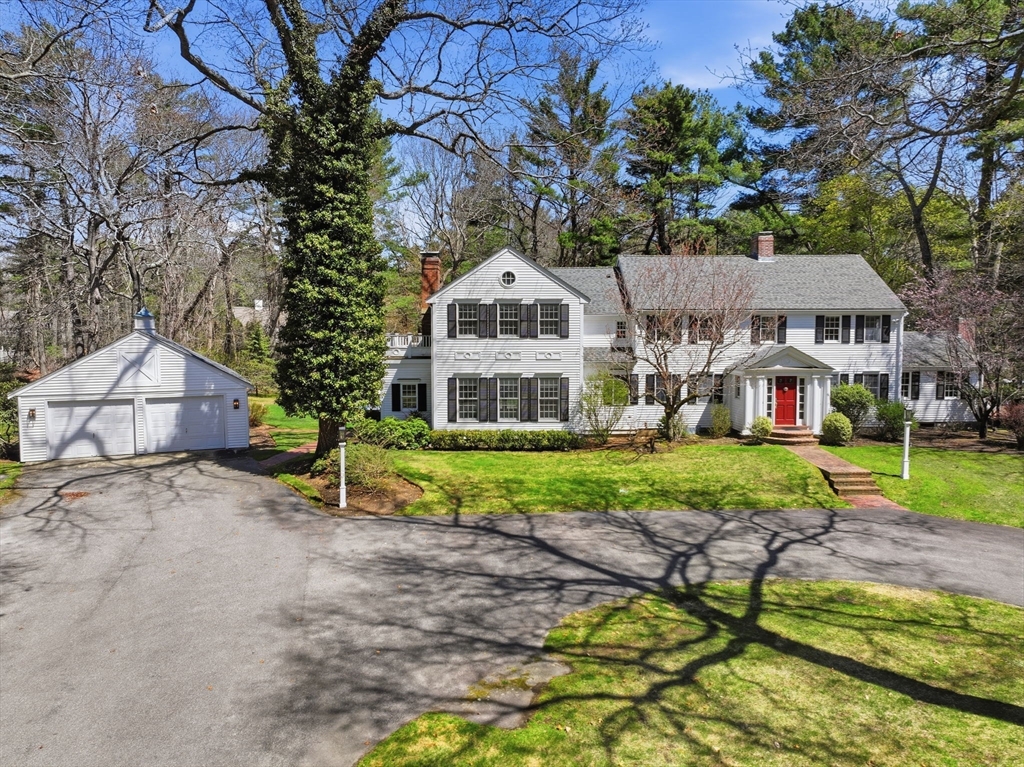 192 Prospect Street Hingham, MA 02043 - Photo 35 of 37 a front view of a house with garden