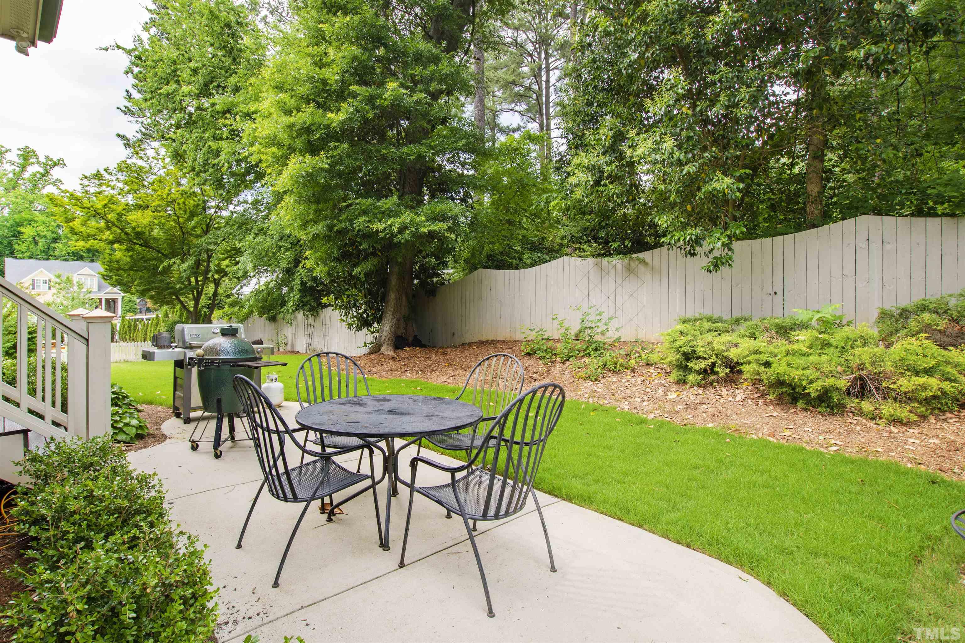 3205 Plantation Road Raleigh, NC 27609 - Photo 38 of 39 a view of a chairs and table in patio