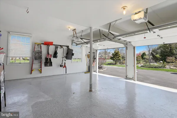 a view of a garage