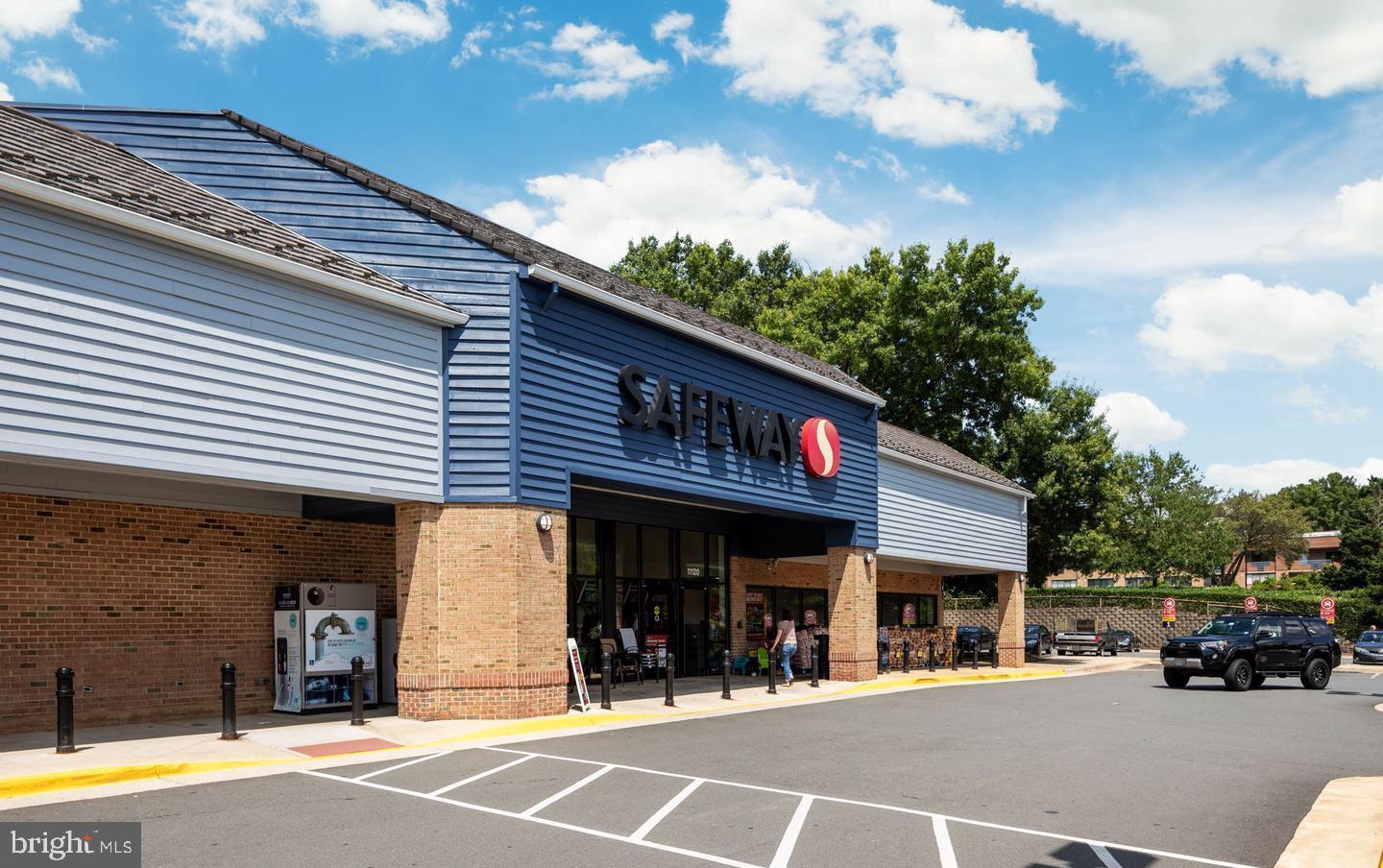 11733 Indian Ridge Road Reston, VA 20191 - Photo 13 of 27 South Lakes Village Center grocery