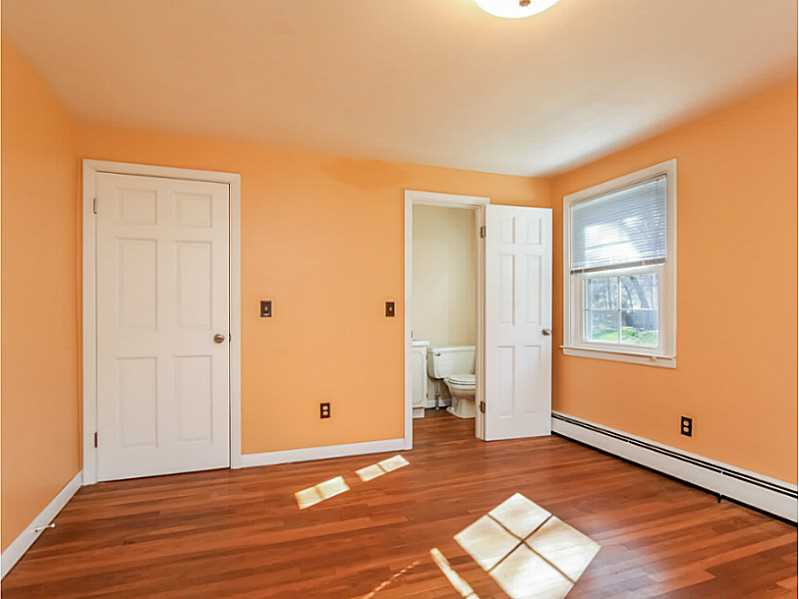 33 Angell Road Lincoln, RI 02865 - Photo 12 of 20 Bedroom.