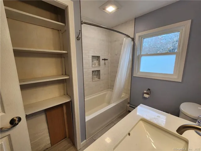 $2,800 | 24 Savi Avenue, Waterford, CT 06385