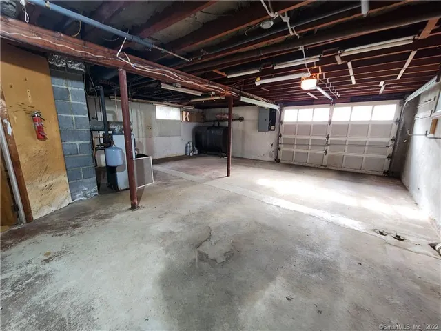 $2,800 | 24 Savi Avenue, Waterford, CT 06385