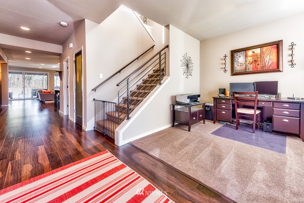 3714 Northeast 24th Street Renton, WA 98056 - Photo 2 of 18
