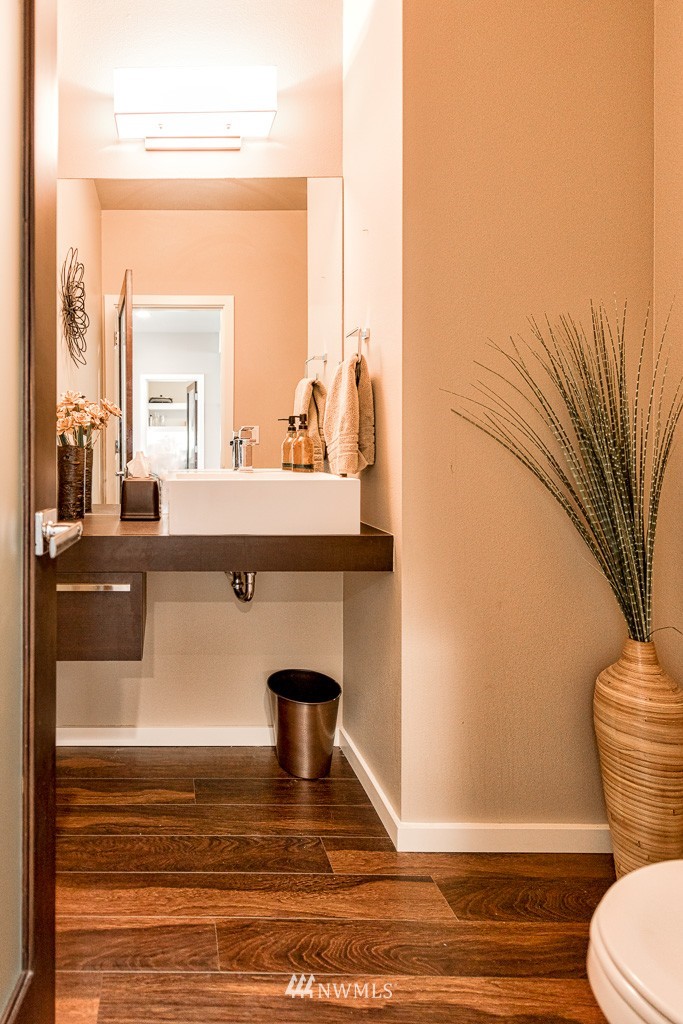 3714 Northeast 24th Street Renton, WA 98056 - Photo 15 of 18