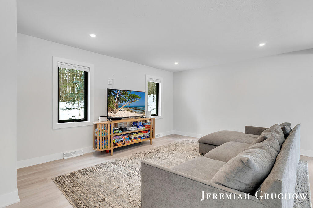 8380 Conservation Street Northeast Ada, MI 49301 - Photo 21 of 80 3X0A3135