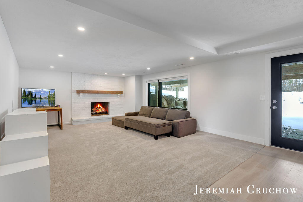 8380 Conservation Street Northeast Ada, MI 49301 - Photo 56 of 80 3X0A3111