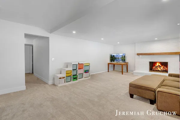 $875,000 | 8380 Conservation Street Northeast, Ada, MI 49301