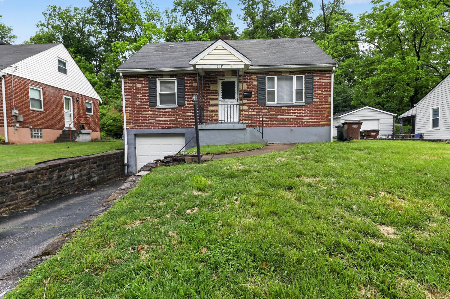 218 Ridgeway Road Cincinnati, OH 45216 - Photo 3 of 30