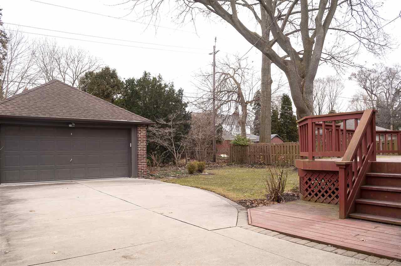 814 Barrington Road Grosse Pointe Park, MI 48230 - Photo 29 of 32