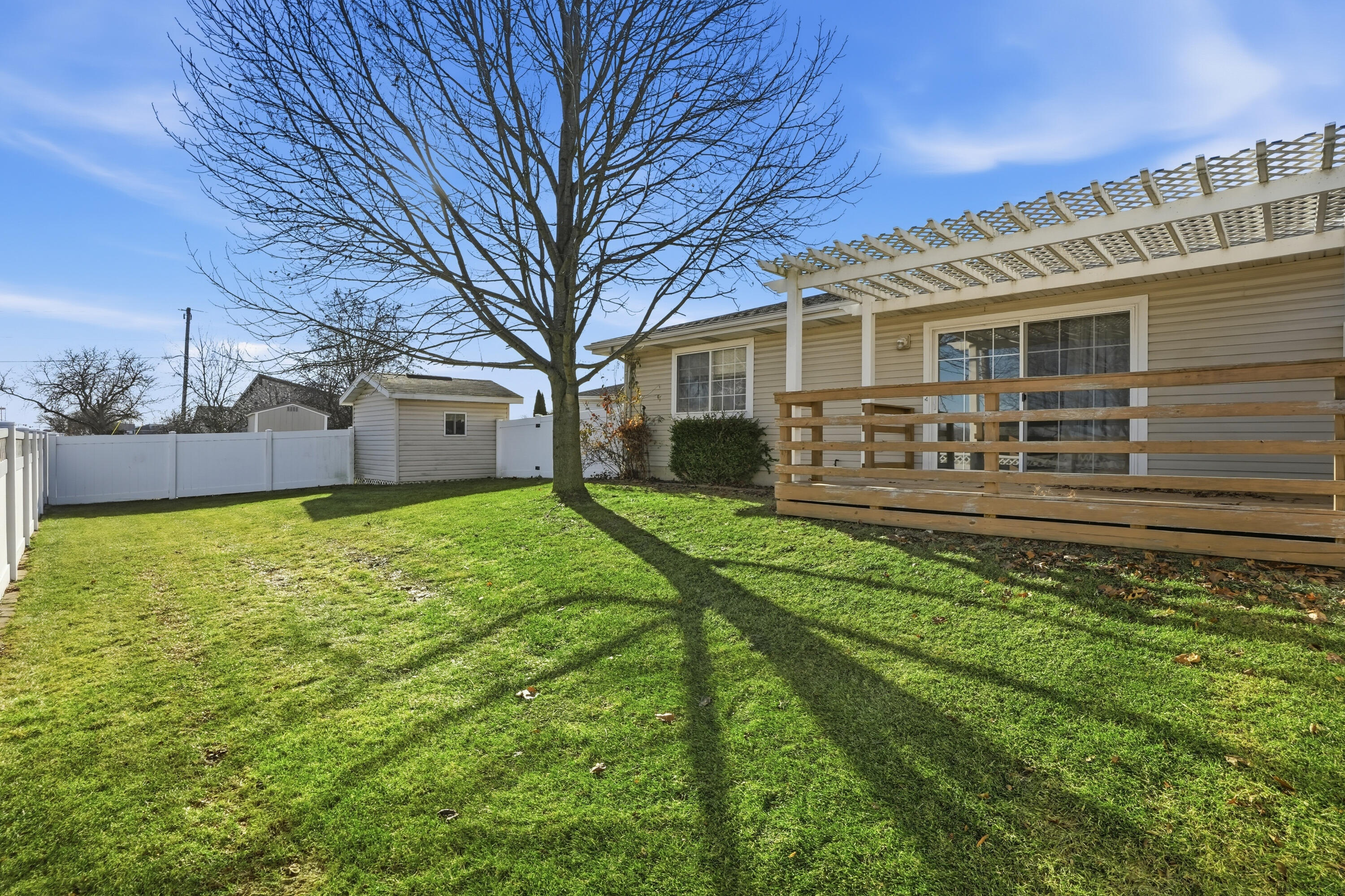 310 Pine Ridge Circle Lowell, IN 46356 - Photo 23 of 33 3000x1999