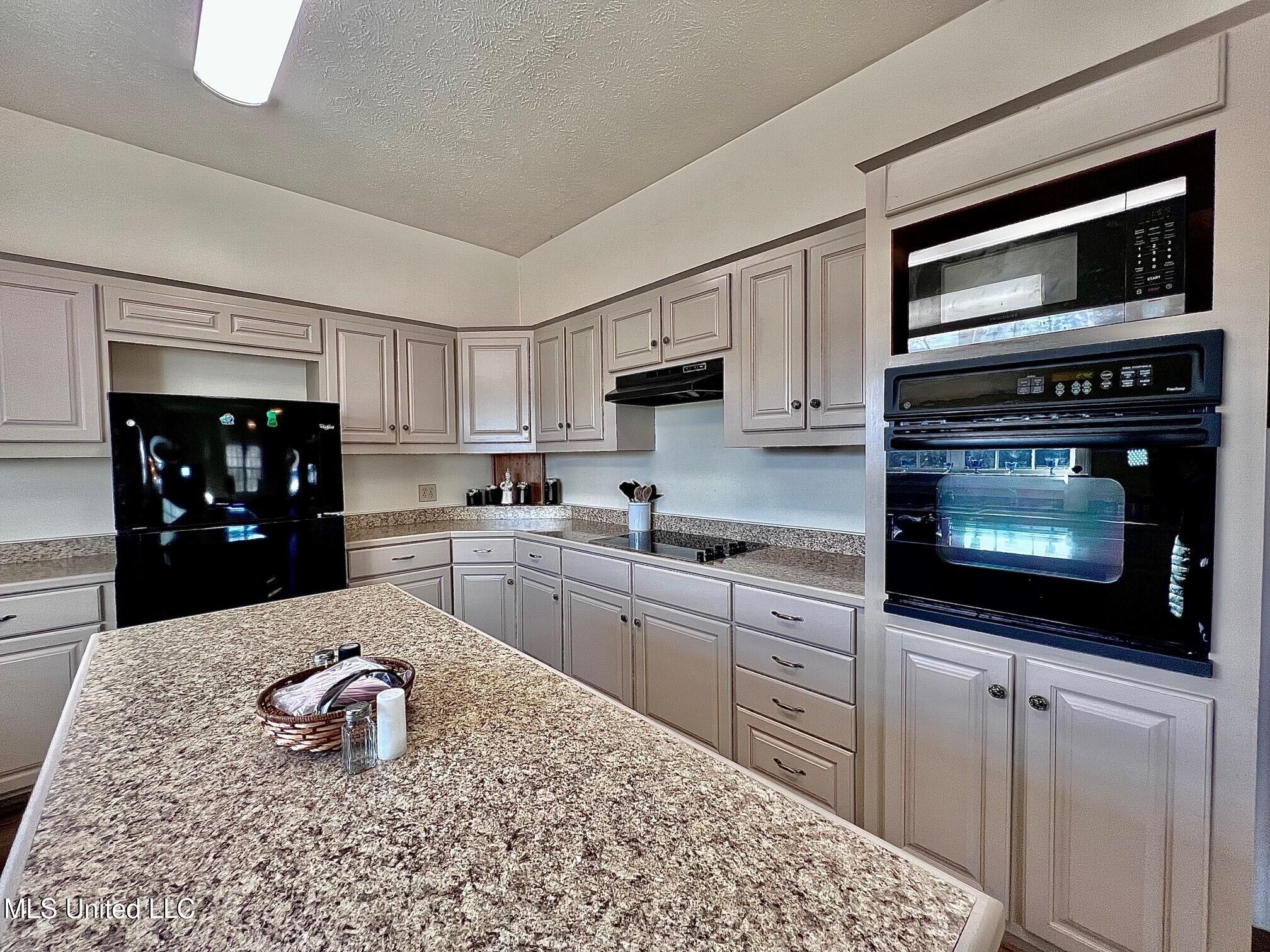 3632 Tank Road Terry, MS 39170 - Photo 25 of 76 kitchen 5
