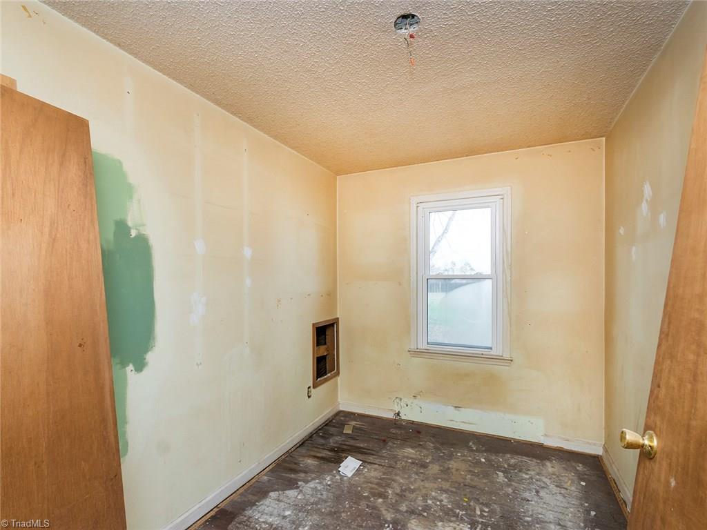 8564 Benbow-Merrill Road Oak Ridge, NC 27310 - Photo 12 of 20 2nd bedroom!