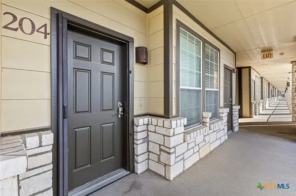 $368,000 | 130 Sobrante Road, Unit 204, Belton, TX 76513
