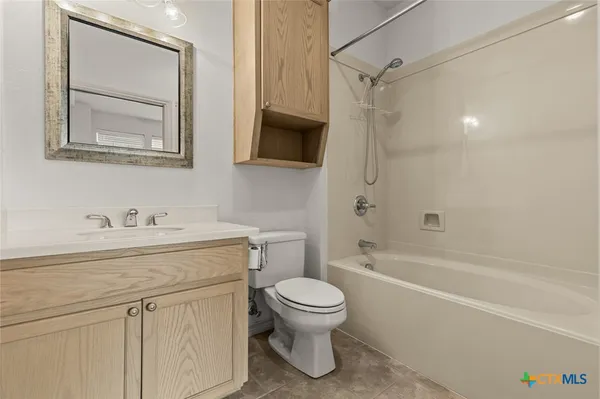 $368,000 | 130 Sobrante Road, Unit 204, Belton, TX 76513