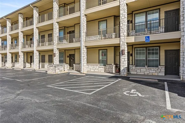 $368,000 | 130 Sobrante Road, Unit 204, Belton, TX 76513