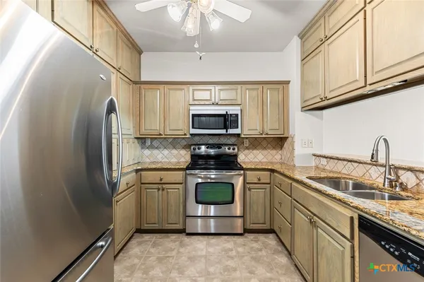 $368,000 | 130 Sobrante Road, Unit 204, Belton, TX 76513