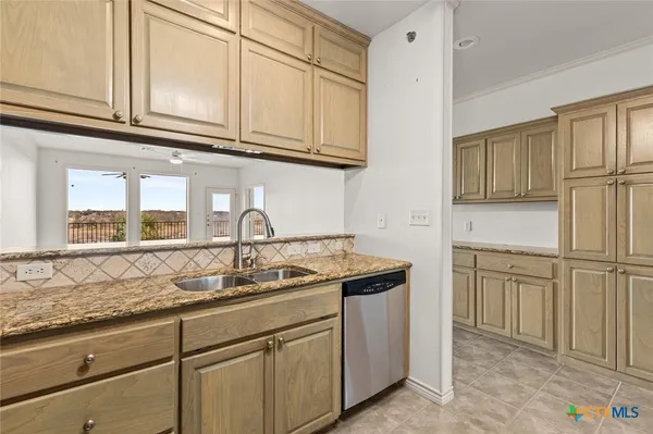 $368,000 | 130 Sobrante Road, Unit 204, Belton, TX 76513