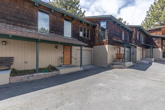 $819,000 | 3199 Chateau Road, Unit 22, Mammoth Lakes, CA 93546