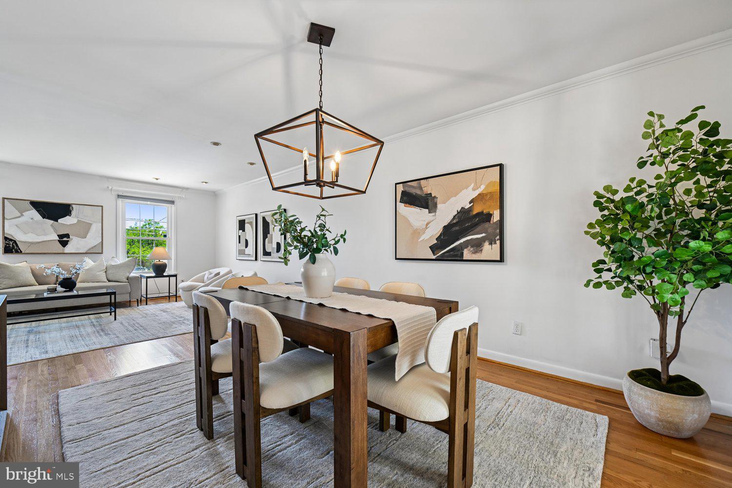 10706 Stoneyhill Drive Silver Spring, MD 20901 - Photo 11 of 50 Dining area ajoins living area