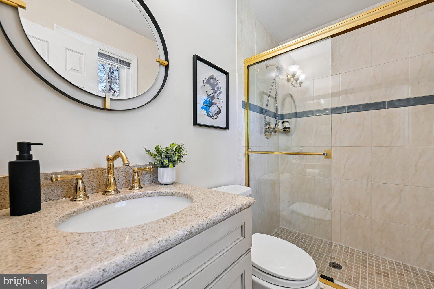 10706 Stoneyhill Drive Silver Spring, MD 20901 - Photo 29 of 49 Primary en suite