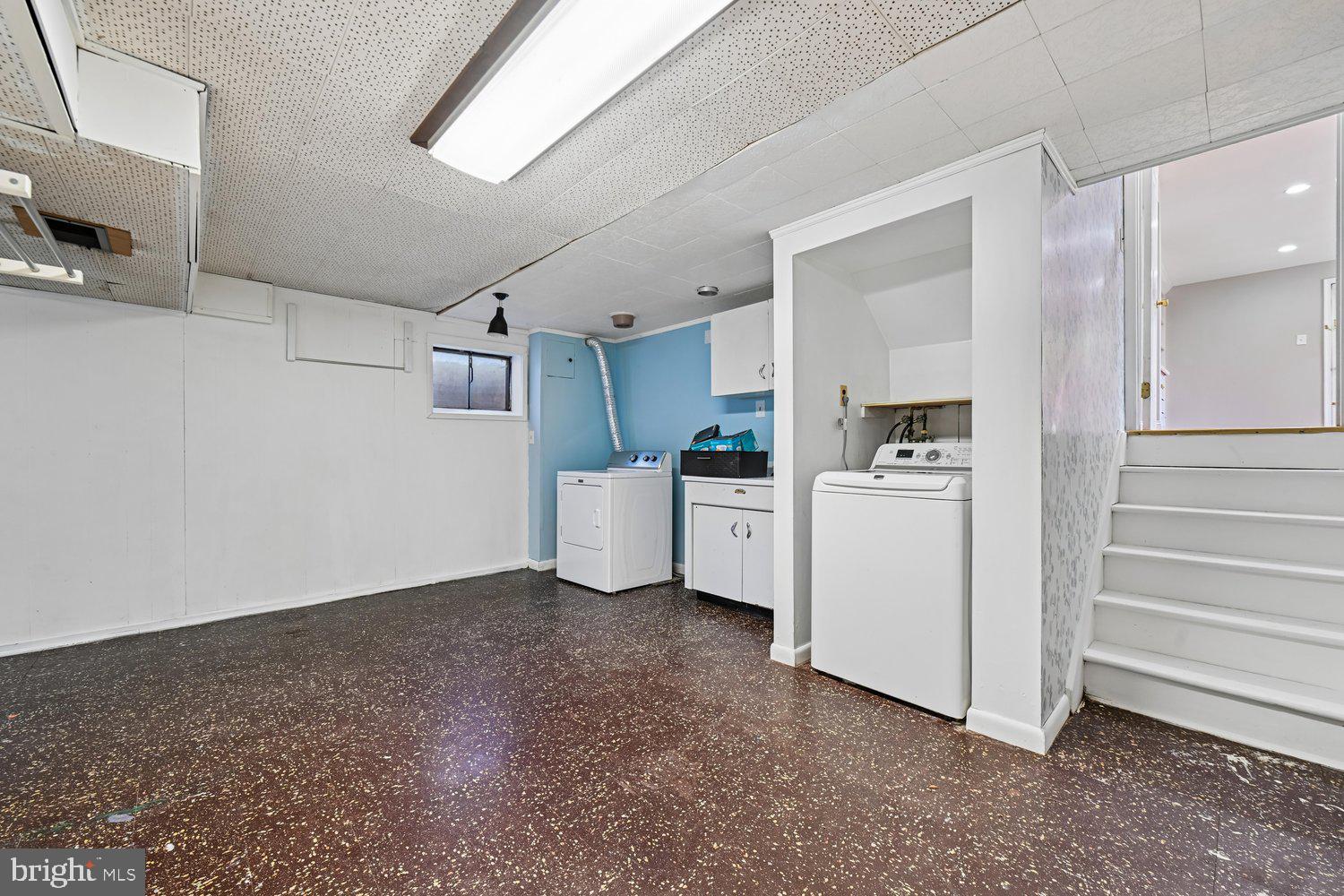 10706 Stoneyhill Drive Silver Spring, MD 20901 - Photo 41 of 49 Large laundry room