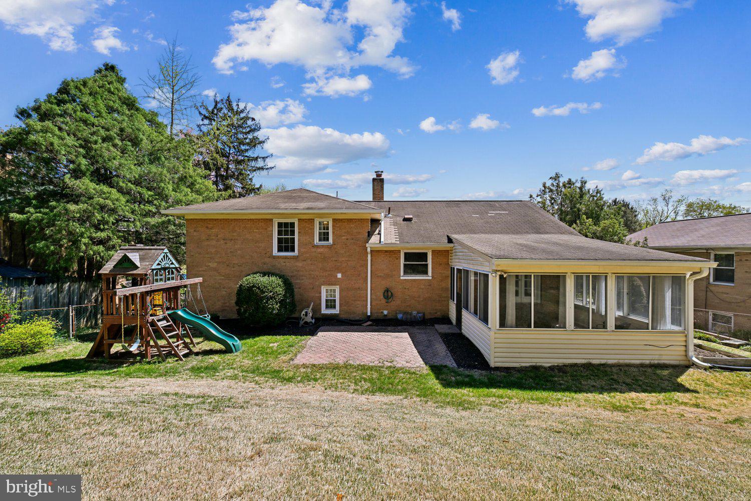10706 Stoneyhill Drive Silver Spring, MD 20901 - Photo 45 of 49 Spacious back yard w/ sunroom and patio