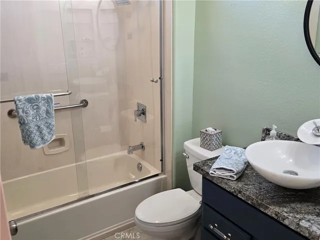 a close view of door