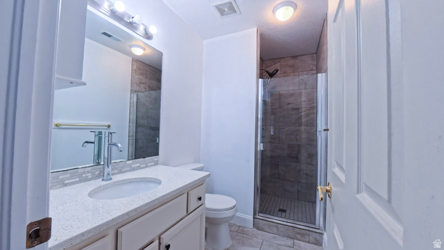 947 Canyon Road, Unit 43 Ogden, UT 84404 - Photo 21 of 38 Primary Bathroom
