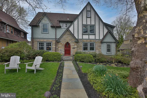 $1,299,000 | 20 Hillside Road, Wayne, PA 19087