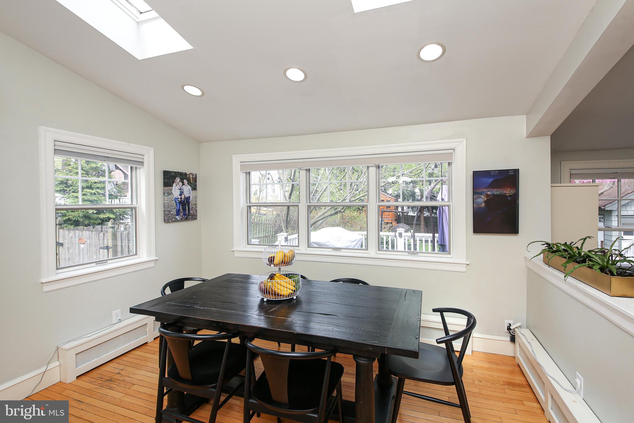 20 Hillside Road Wayne, PA 19087 - Photo 12 of 49 Eat-in area has skylights