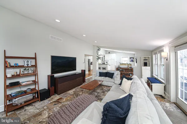 $1,299,000 | 20 Hillside Road, Wayne, PA 19087