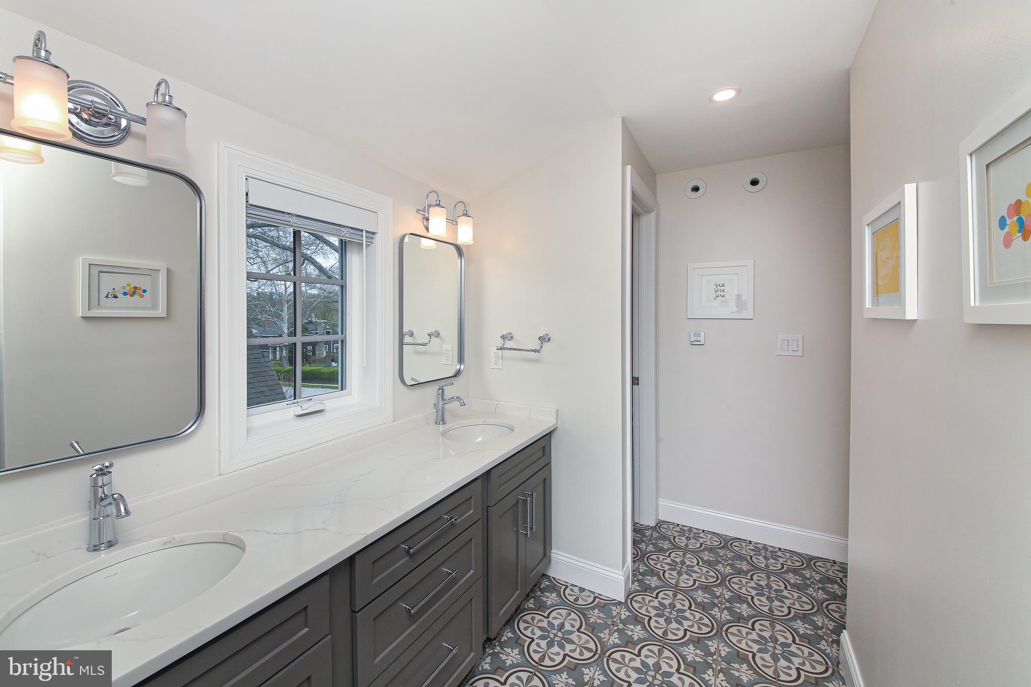 20 Hillside Road Wayne, PA 19087 - Photo 28 of 49 New Jack-n-Jill bath