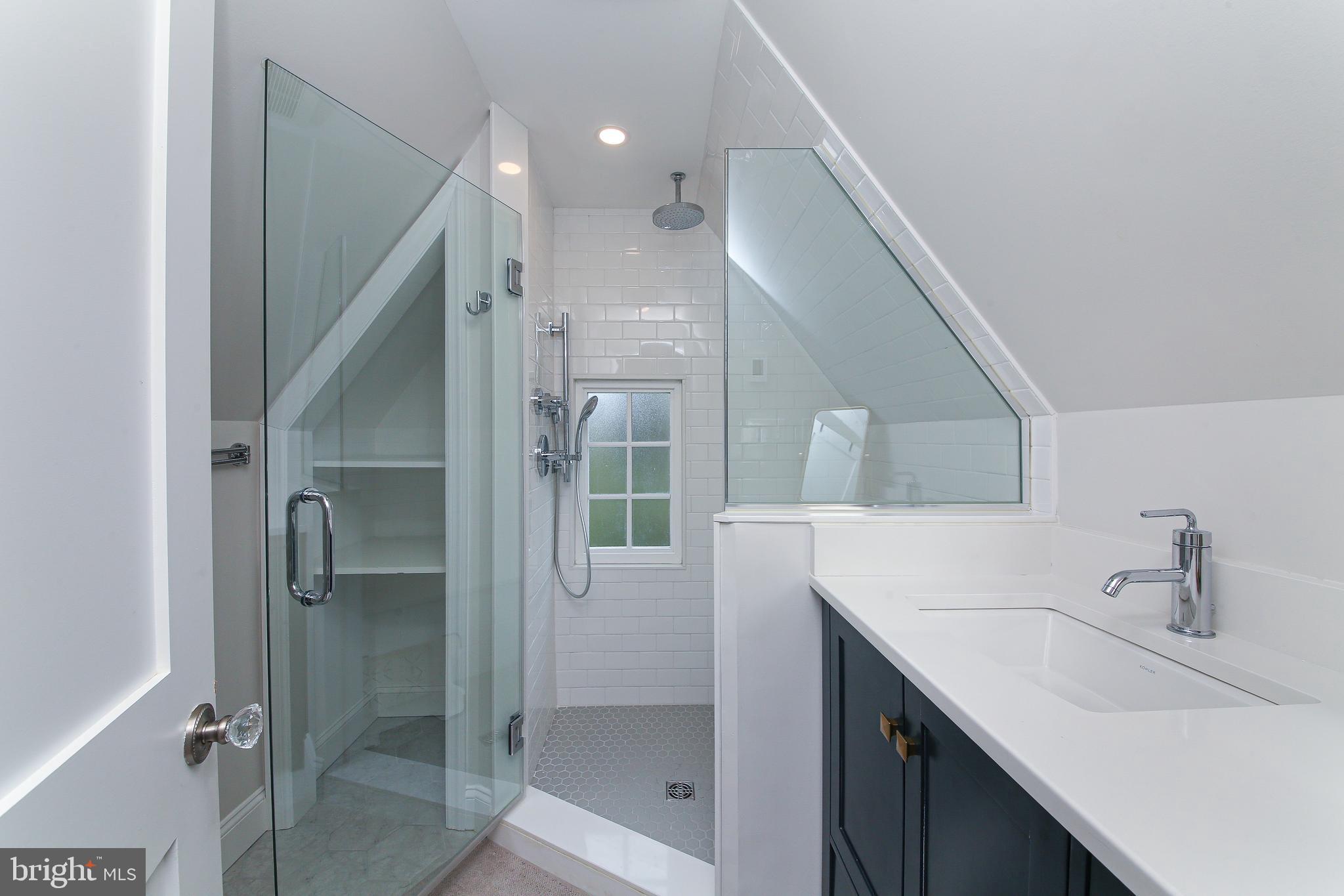 20 Hillside Road Wayne, PA 19087 - Photo 34 of 49 Bedroom #4 ensuite bath