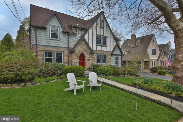 $1,299,000 | 20 Hillside Road, Wayne, PA 19087