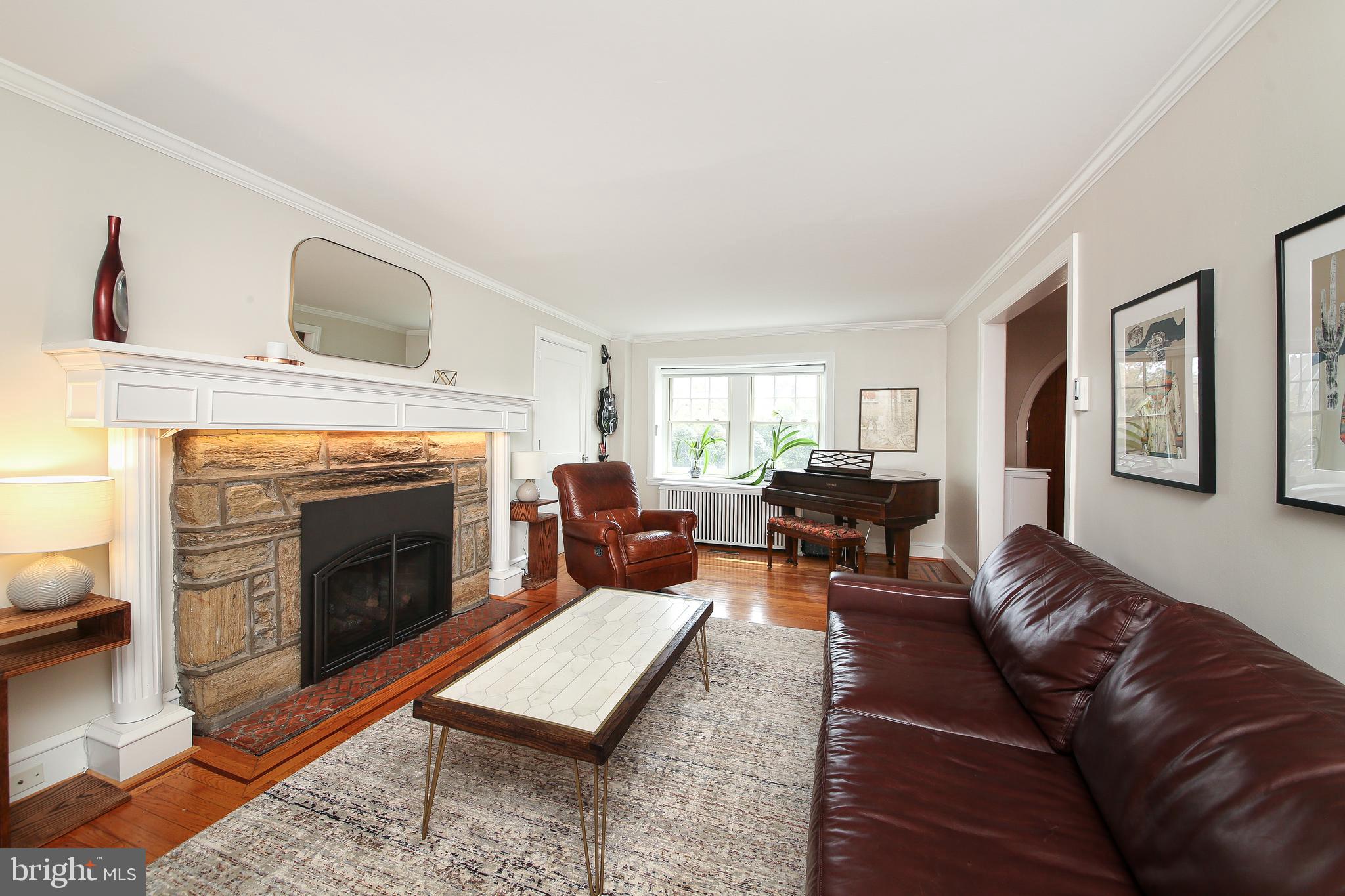 20 Hillside Road Wayne, PA 19087 - Photo 8 of 49 Beautiful hardwood floors with inlay