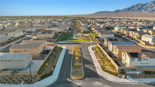 $599,900 | 7543 Marie Brook Lane, North Las Vegas, NV 89084