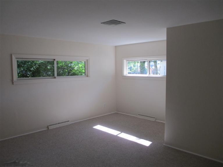 604 North Rath Avenue Ludington, MI 49431 - Photo 11 of 24 Additional Photo