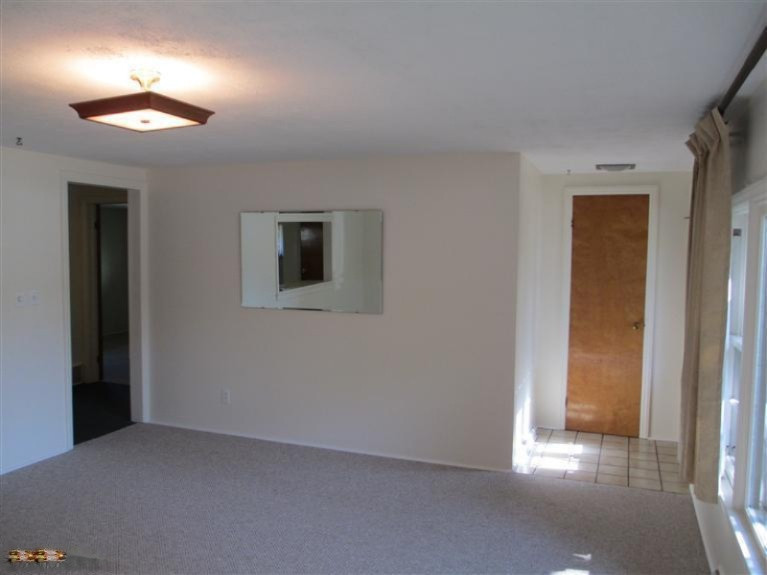604 North Rath Avenue Ludington, MI 49431 - Photo 9 of 24 Additional Photo