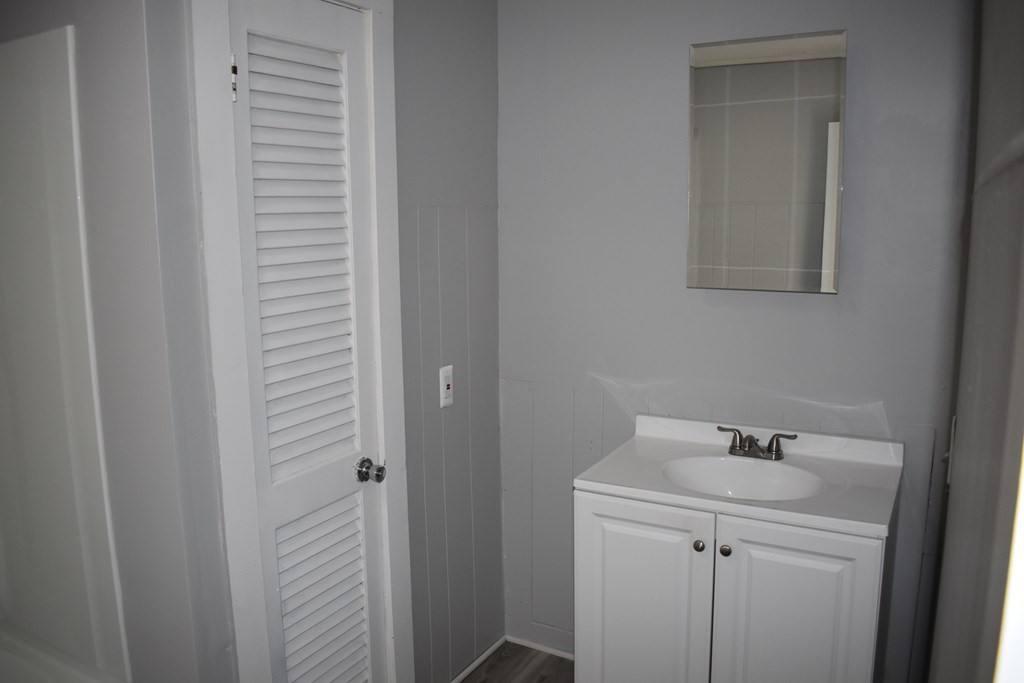 1413 Worcester Street Springfield, MA 01151 - Photo 15 of 15 Gallery Image 15