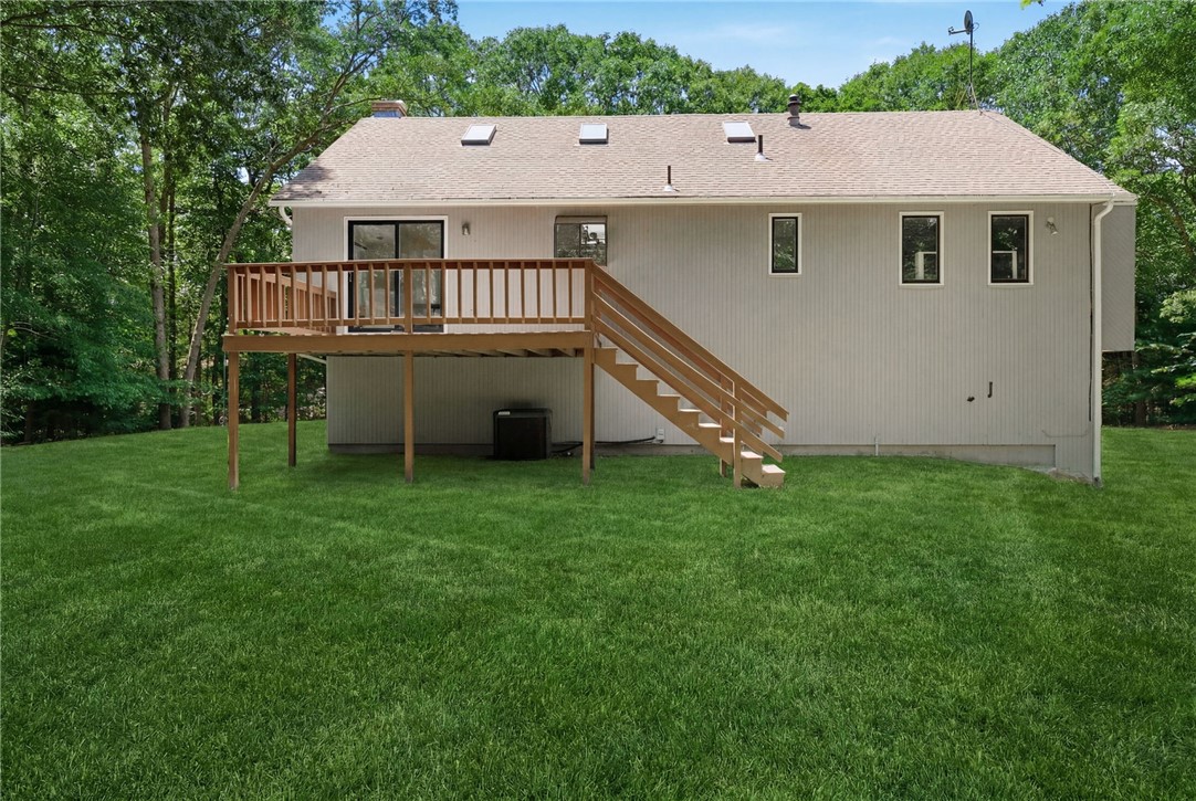 768 Weaver Hill Road Coventry, RI 02816 - Photo 9 of 37