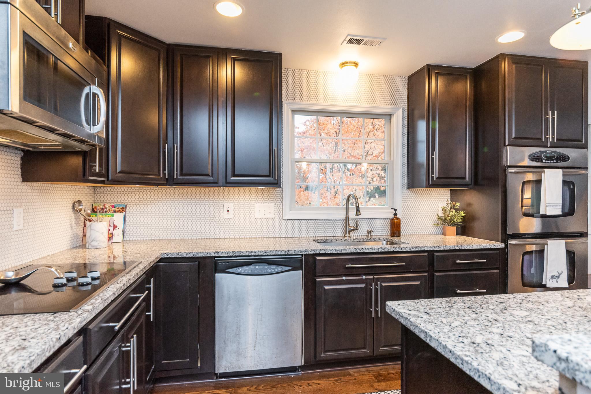 9106 Field Road Baltimore, MD 21208 - Photo 7 of 58 Kitchen