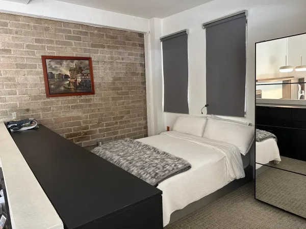 $2,999 | 941 West Hawthorn Street, Unit 8, San Diego, CA 92101