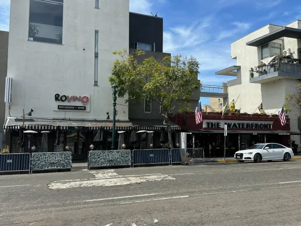 $2,999 | 941 West Hawthorn Street, Unit 8, San Diego, CA 92101