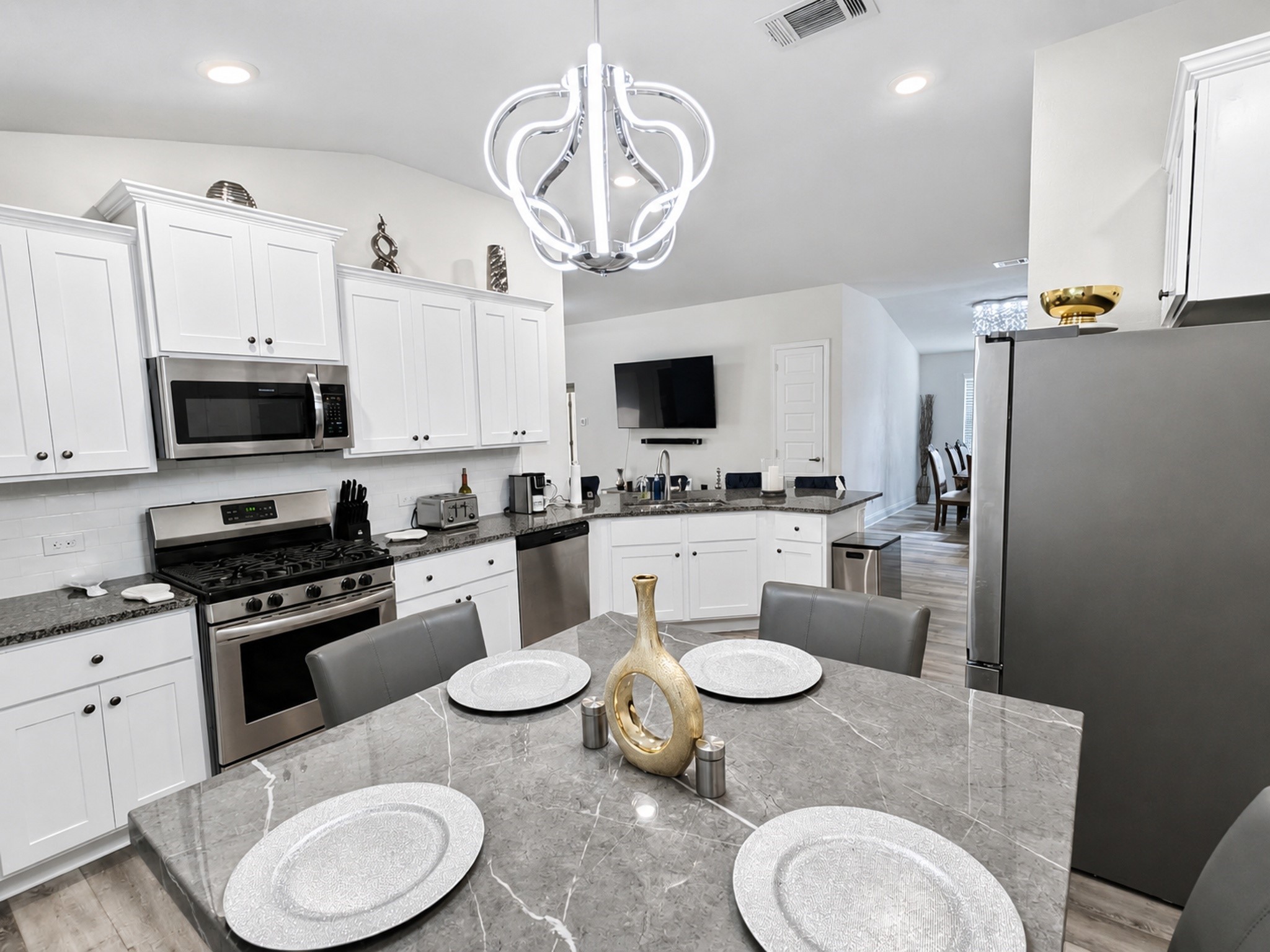 10142 Whitney Reach Drive Rosharon, TX 77583 - Photo 5 of 26
