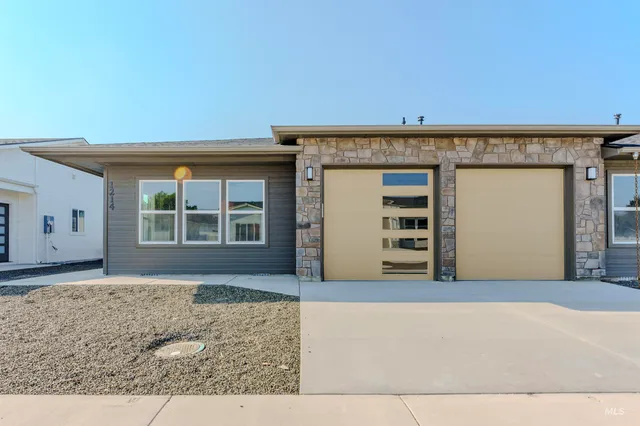 $295,000 | 1214 Phillips Circle, Ontario, OR 97914