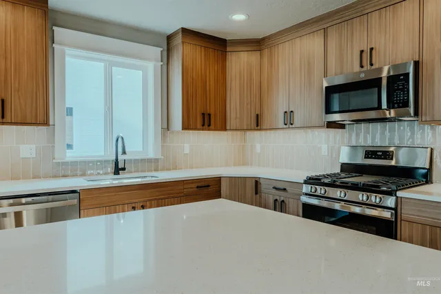 $295,000 | 1214 Phillips Circle, Ontario, OR 97914